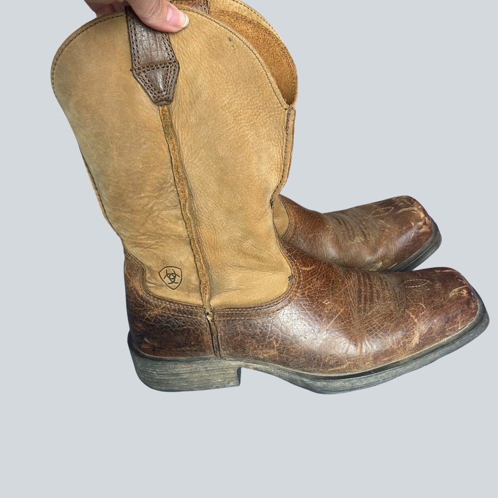 Ariat Western Cowboy Boots 9.5D Leather Square Toe Coastal Cowboy Summer Rugged